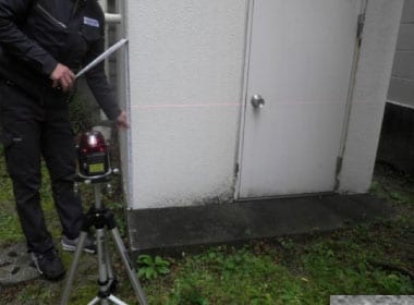 福岡県：マンション敷地内受水槽の傾き修正工事