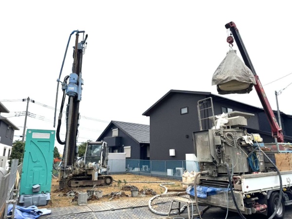 埼玉県越谷市大道におけるウルトラピラー工法の施工